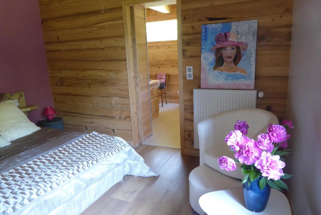 Posezení v ubytování Chambre d'hôtes l'Aire du temps Savoyard