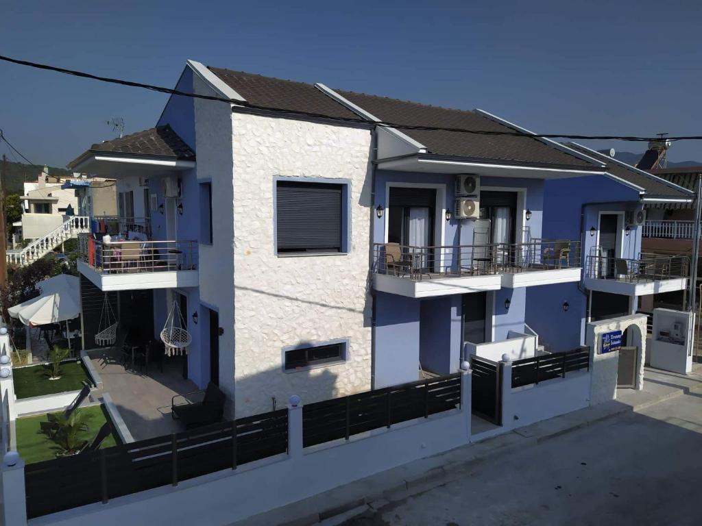 Budova, kde se apartmán nachází