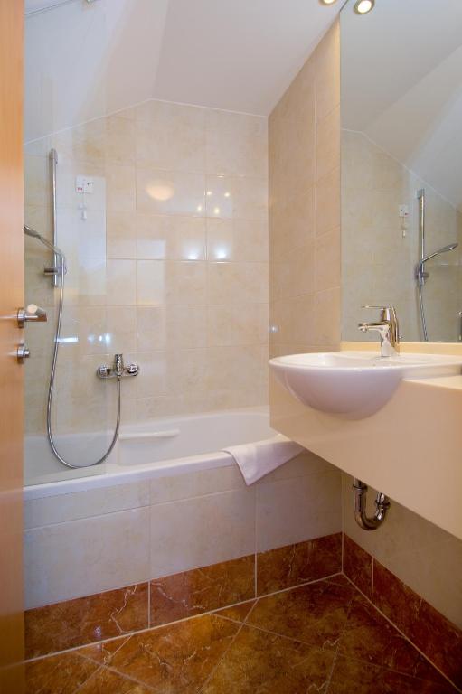 Koupelna v ubytování Hotel Saudade