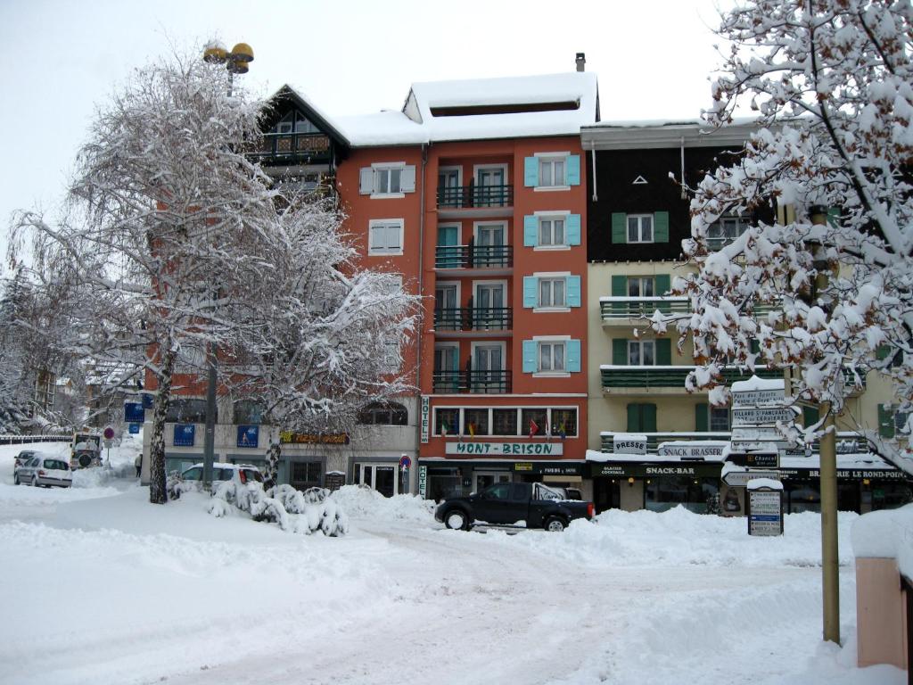Hôtel Mont-Brison v zimě