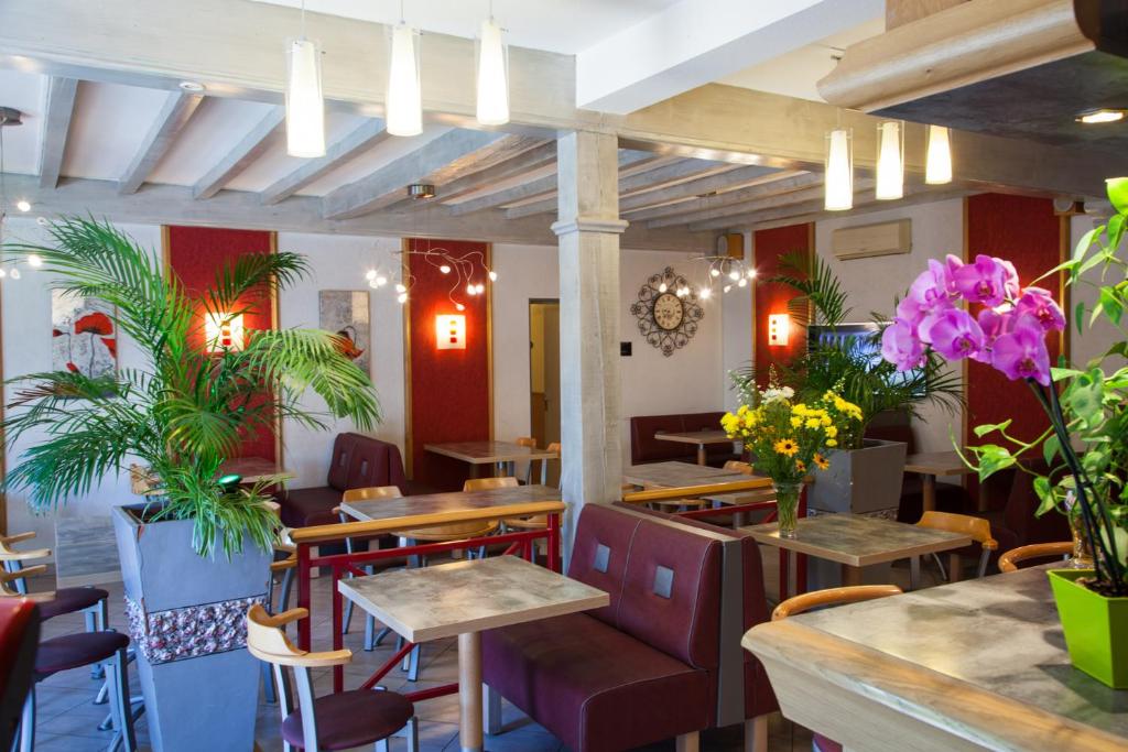 Restaurace v ubytování Logis Le Bourguignon
