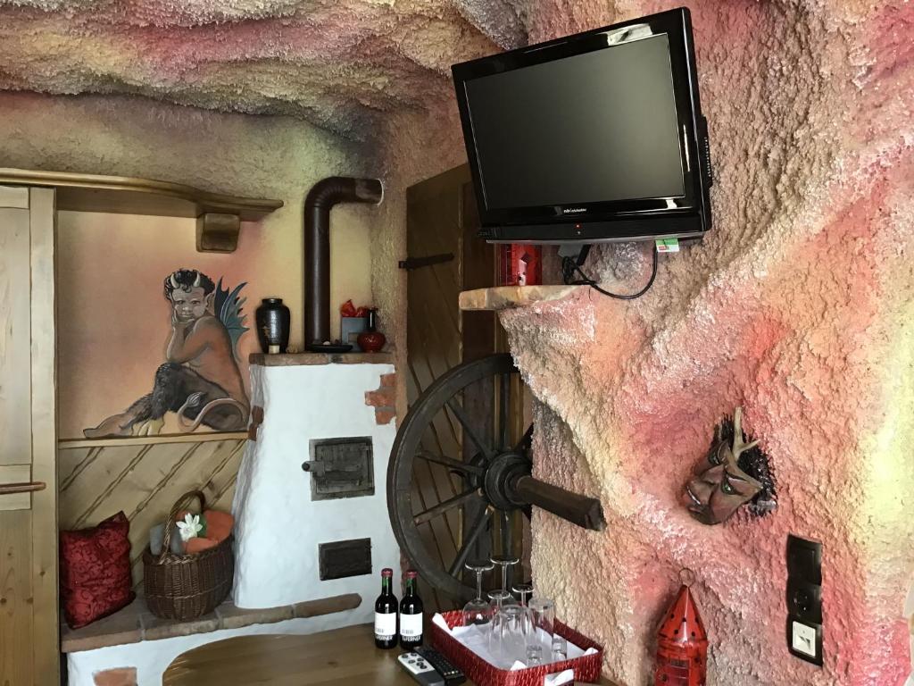 TV a/nebo společenská místnost v ubytování Pension Haus Sanz