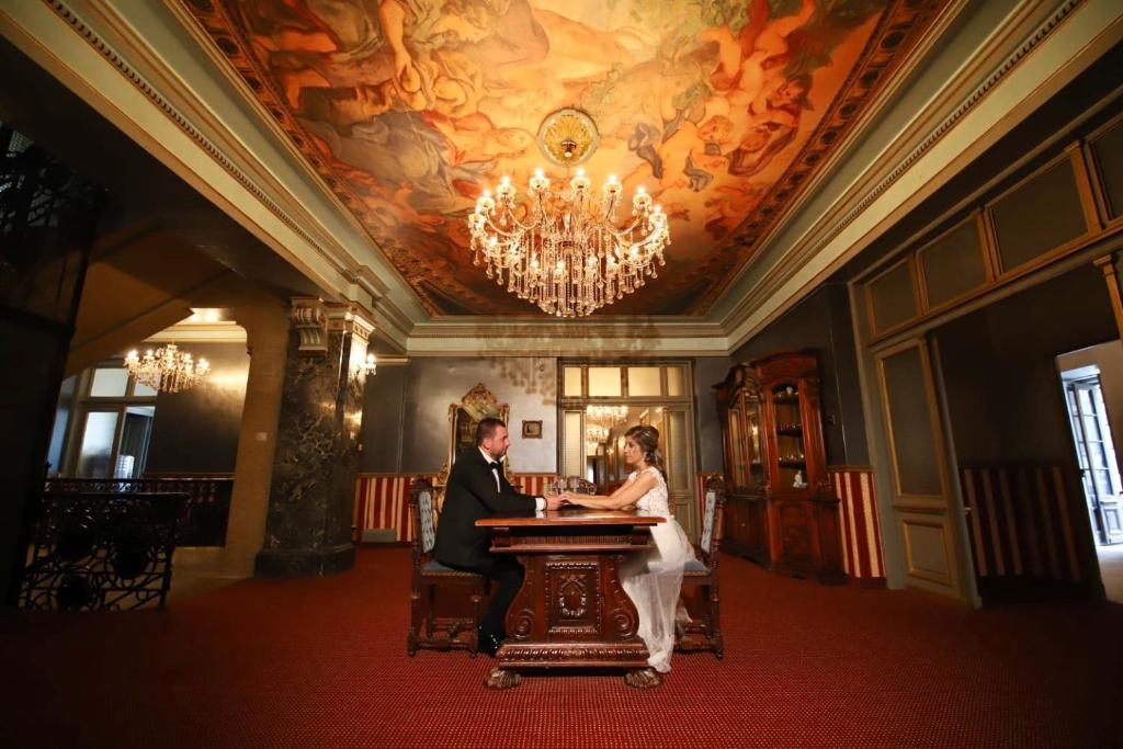 NF Palace Old City Bucharest - Resim 14