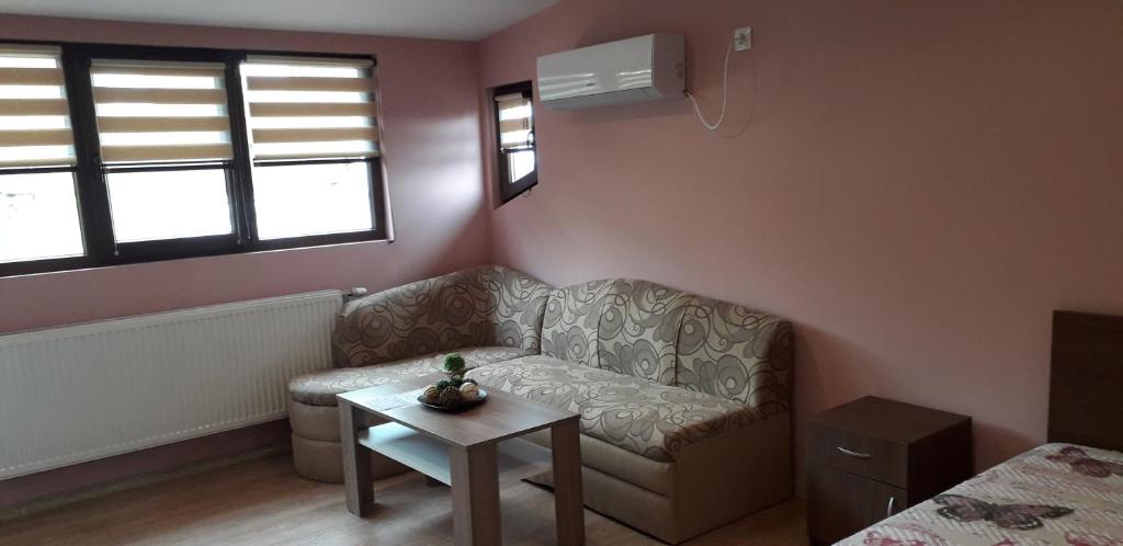 Posezení v ubytování Guest House Ideal