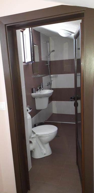 Koupelna v ubytování Guest House Ideal