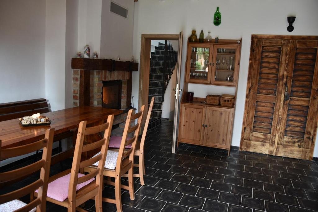 Kuchyň nebo kuchyňský kout v ubytování Vinný sklep U Ševčíků