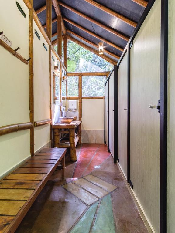 Universo Pol Bamboo Hostel