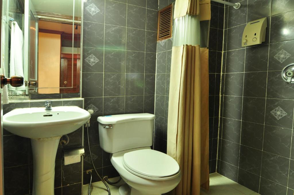 PS Hotel Phuket Patong - SHA Plus - Resim 3