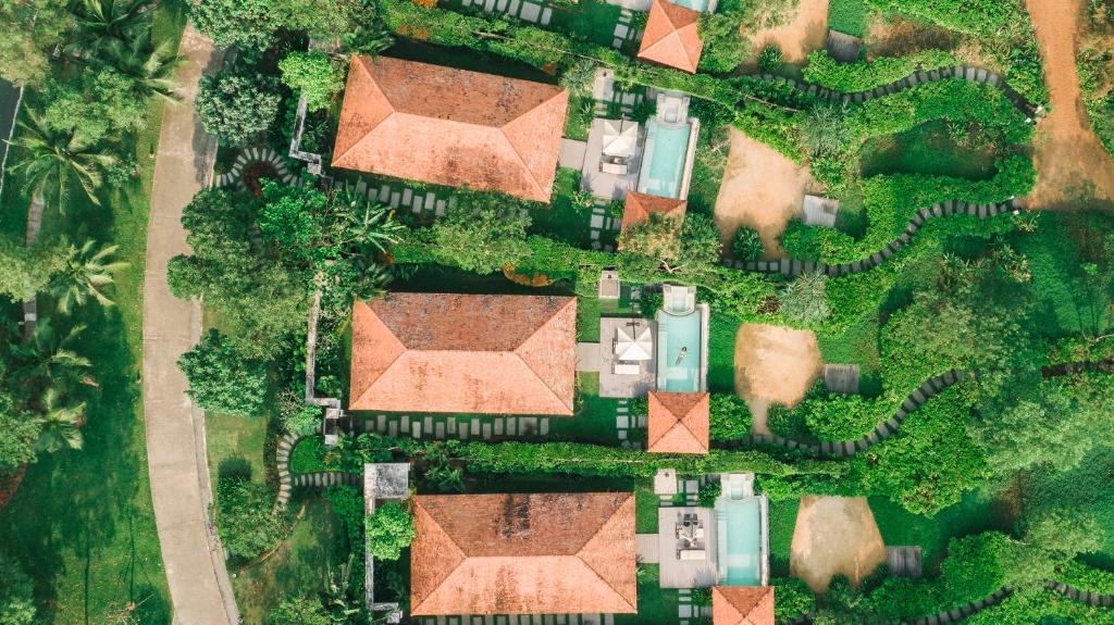 Tầm nhìn từ trên cao của Banyan Tree Lang Co