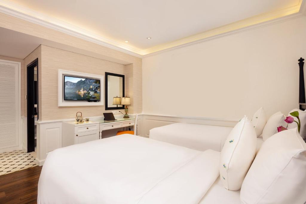 Indochine Serenity Room - Twin - Massage Included