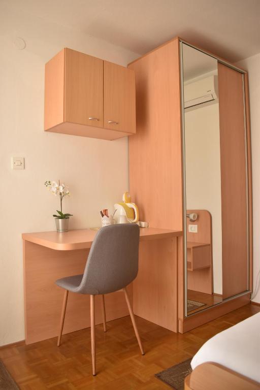Guest House Mićin - Double Room With Balcony