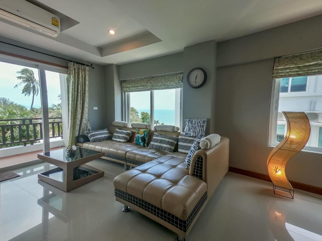 Posezení v ubytování Khanom Sea Breeze apartment