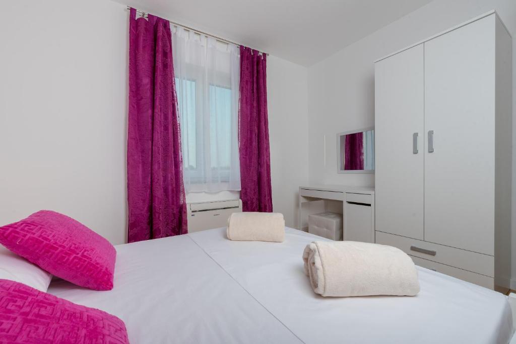 Posteľ alebo postele v izbe v ubytovaní Villa Anja 1st floor