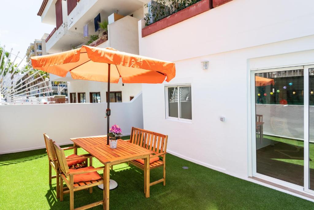 Patio nebo venkovní prostory v ubytování Home2Book Las Américas Apartment Terrace