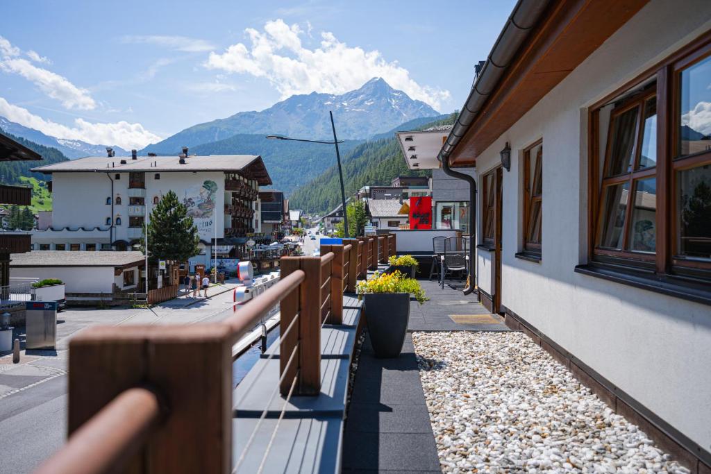 Nespecifikovaný výhled na hory nebo výhled na hory při pohledu z apartmánu