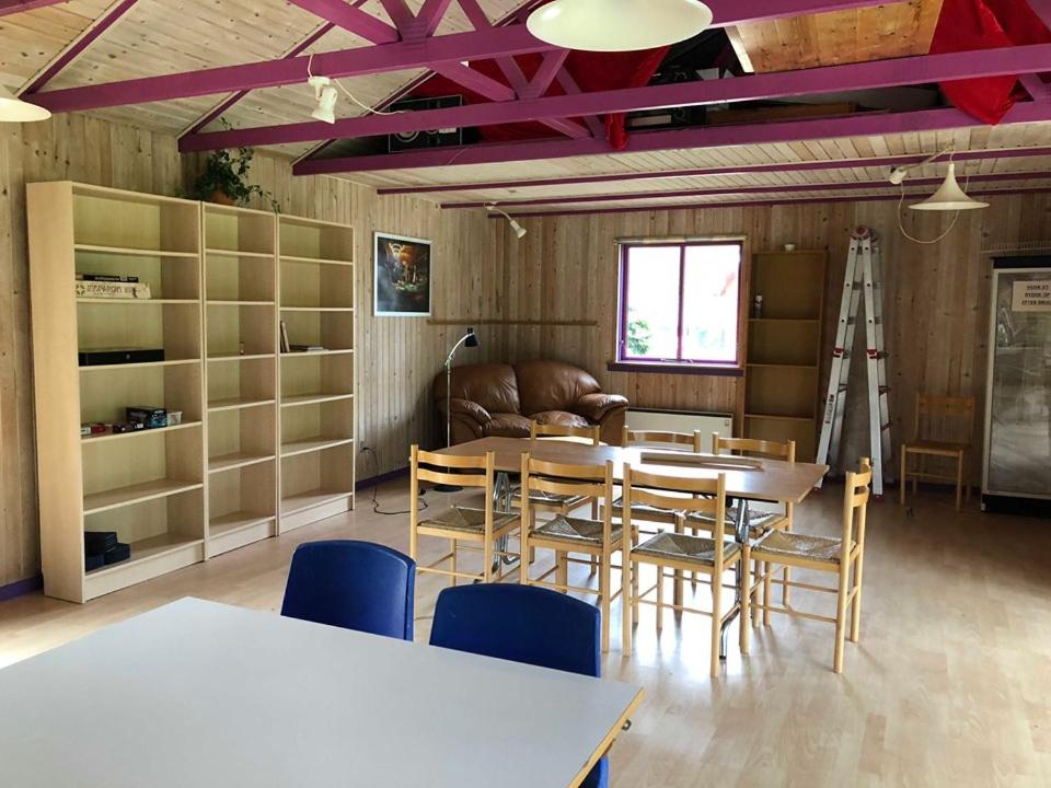 Posezení v ubytování Rejkjær Camping Hytter & Lejligheder