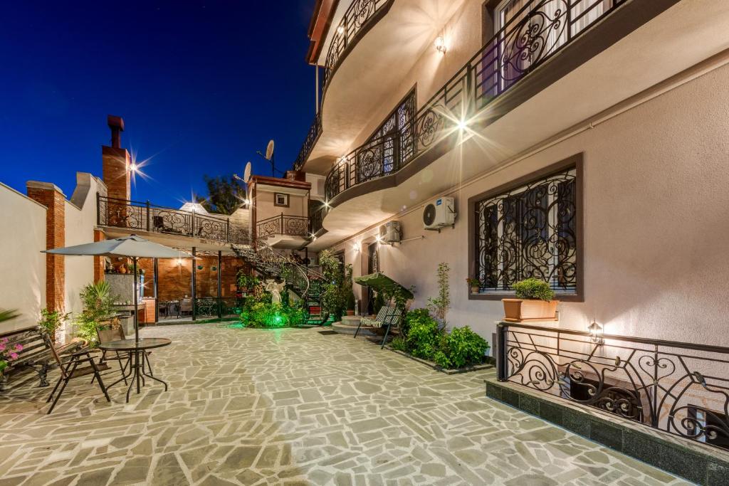Budova, kde se hotel nachází