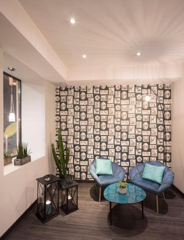 Posezení v ubytování Hôtel Relais Acropolis