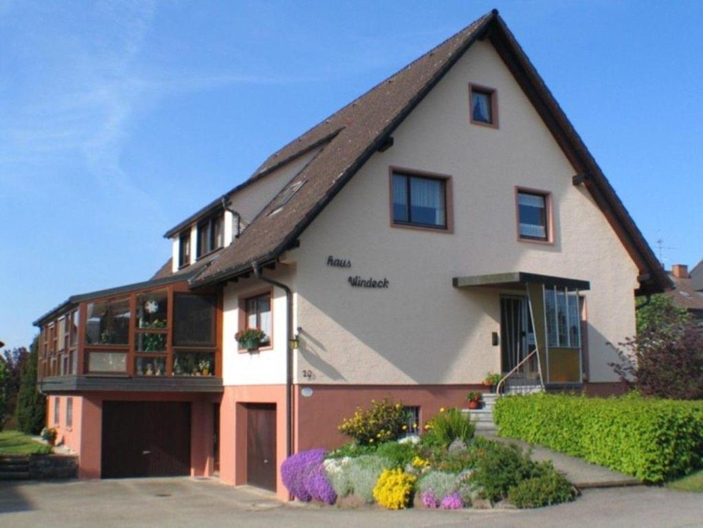 Haus-Windeck - Housity