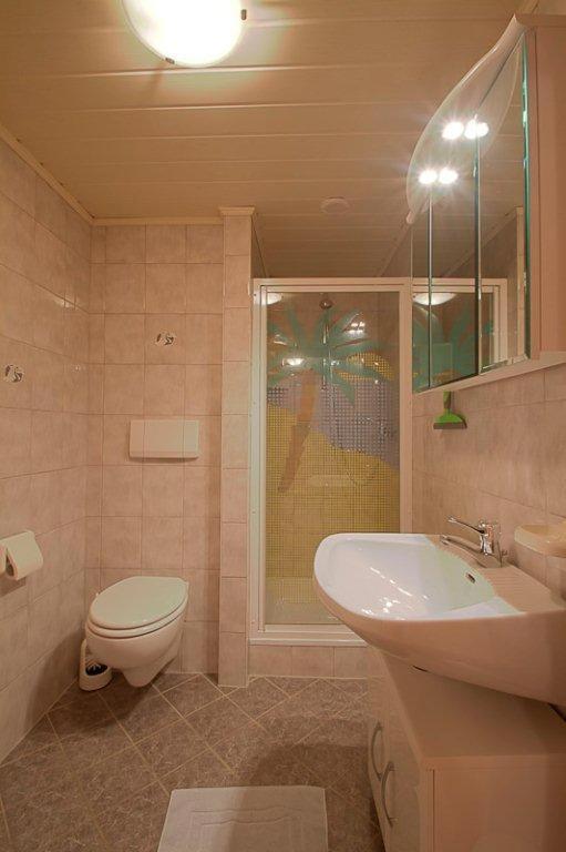 Koupelna v ubytování Haus am Wald