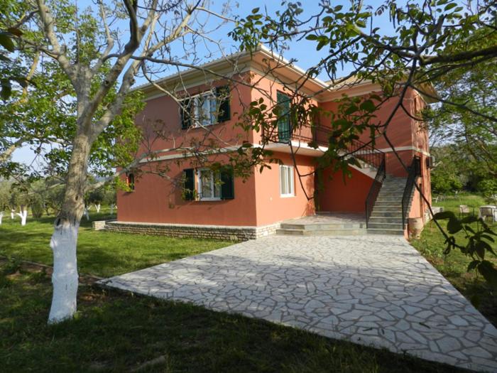 Zahrada ubytování Spasmeni Vrisi
