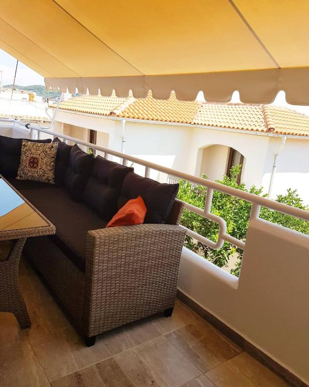 Posedenie v ubytovaní Avres Apartments