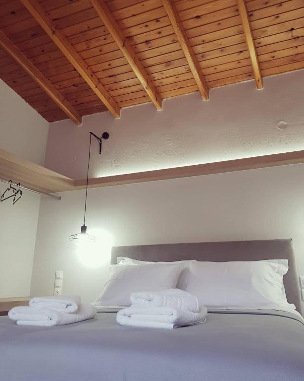Posteľ alebo postele v izbe v ubytovaní Avres Apartments