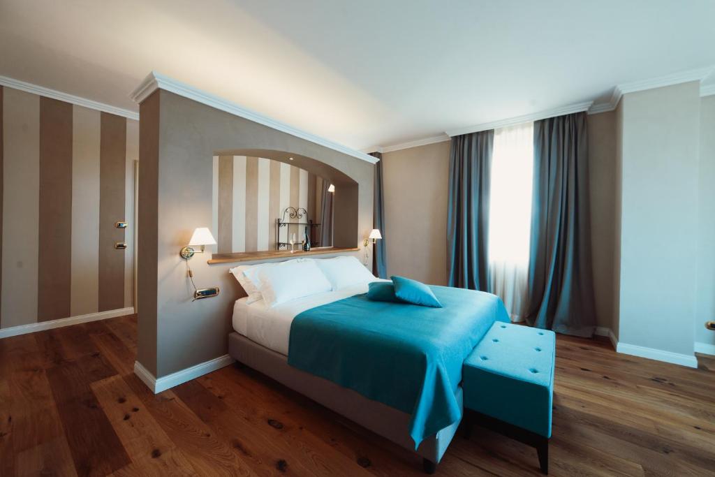 Cella Grande - Deluxe Double Or Twin Room With Lake View