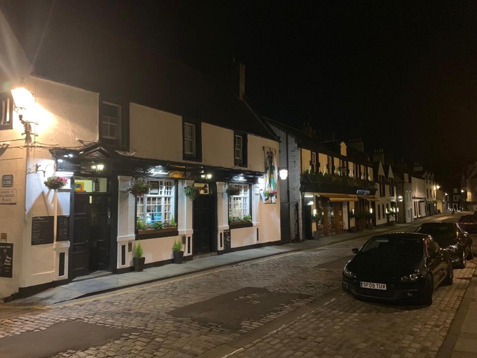 The Stag Head Hotel - Resim 10