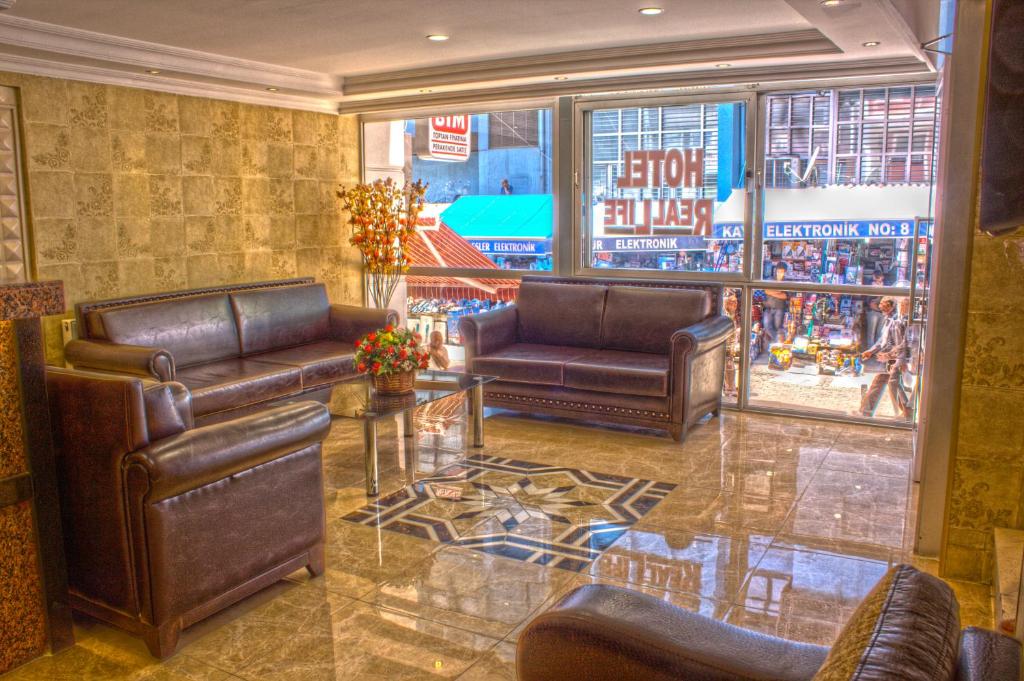 A seating area at Hotel Real Life