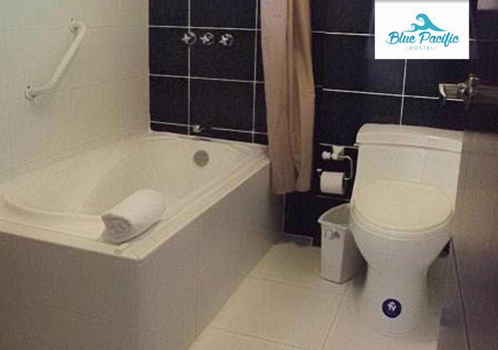 Koupelna v ubytování Hostal Blue Pacific