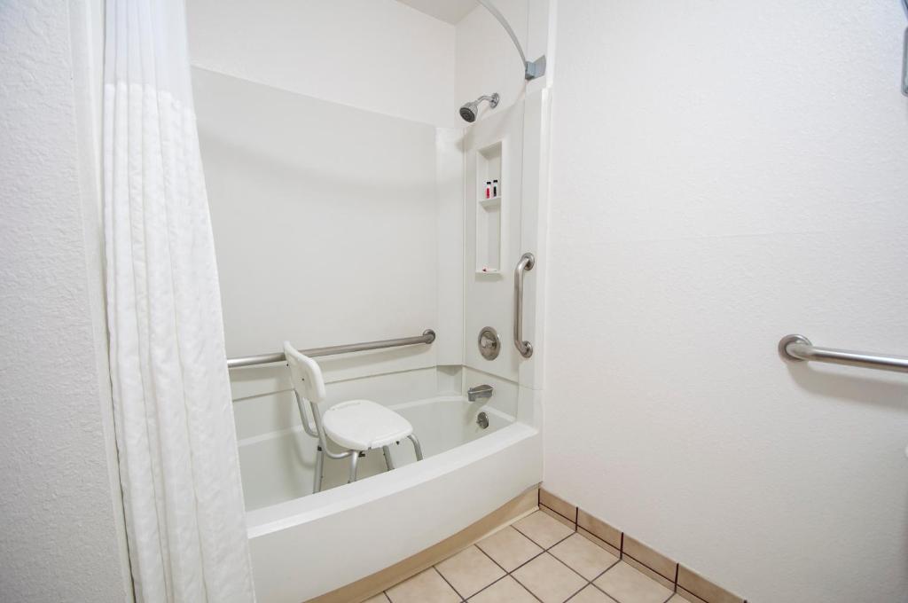 Koupelna v ubytování Quality Inn Wenatchee-Leavenworth