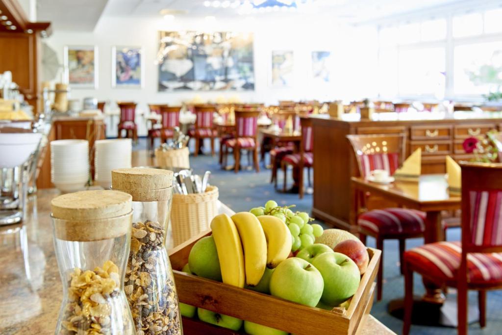 Hollywood Media Hotel am Kurfürstendamm - Resim 8