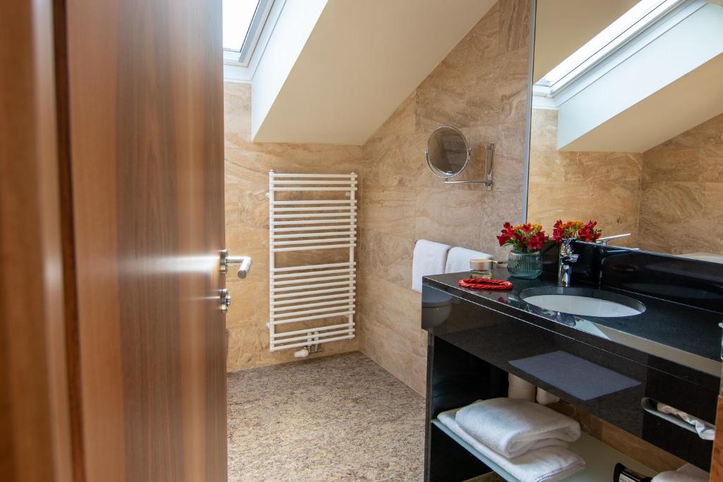 Postel nebo postele na pokoji v ubytování EST Residence Schönbrunn Vienna - Apartments