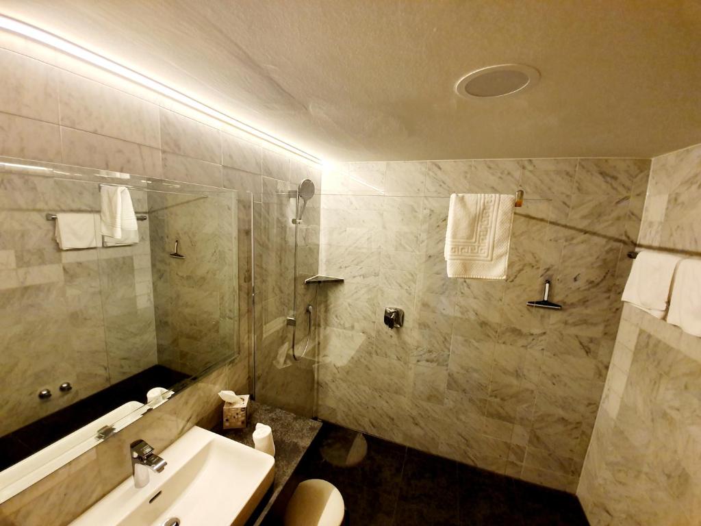 Landgasthof \ - Resim 7