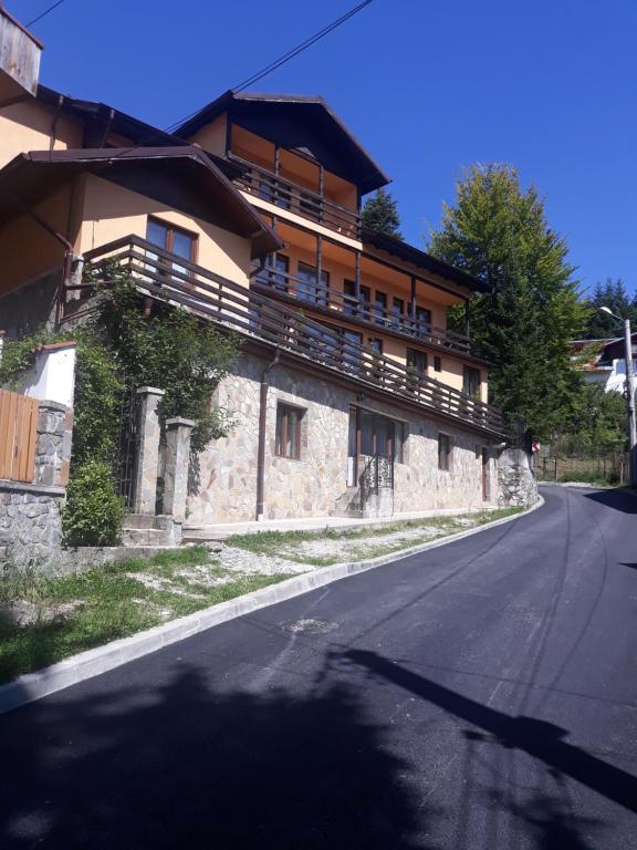 Vila Marin