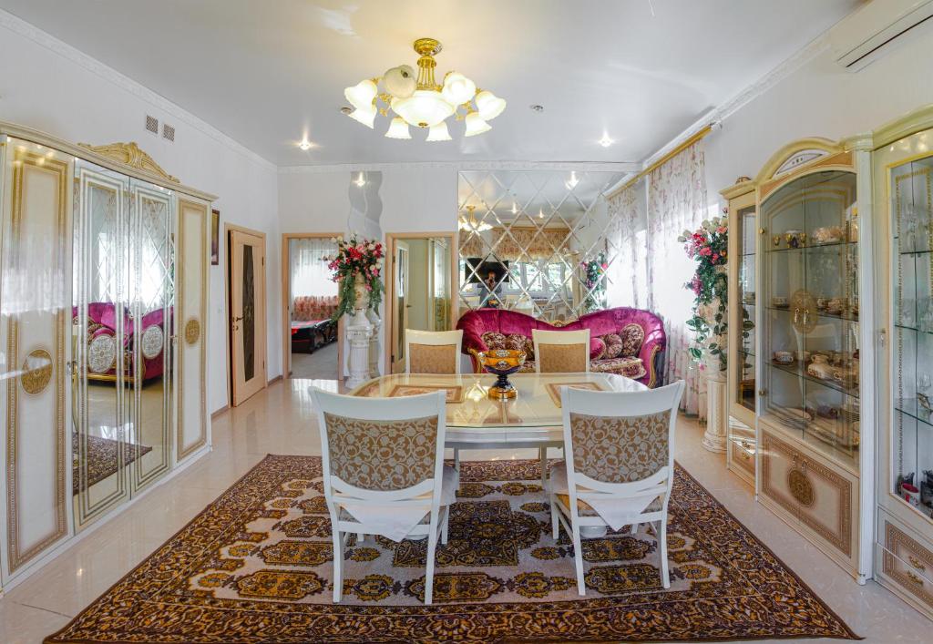 Guest house on Sadavaya 19 - Housity