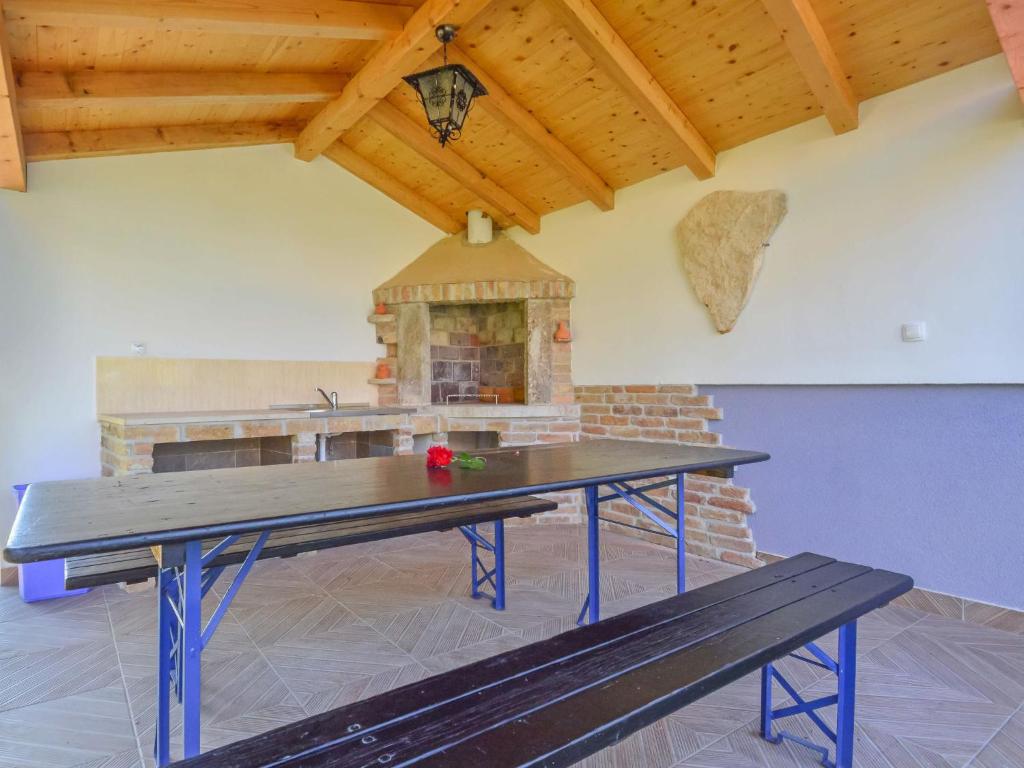 Fotografie z fotogalerie ubytování Holiday Home Finida by Interhome v destinaci Petrovija