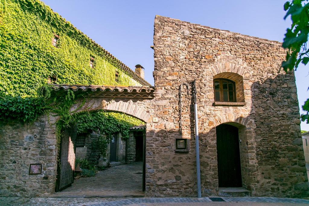 Booking.com: Ca LAgutzil, Casa Rural con piscina y jardín ...