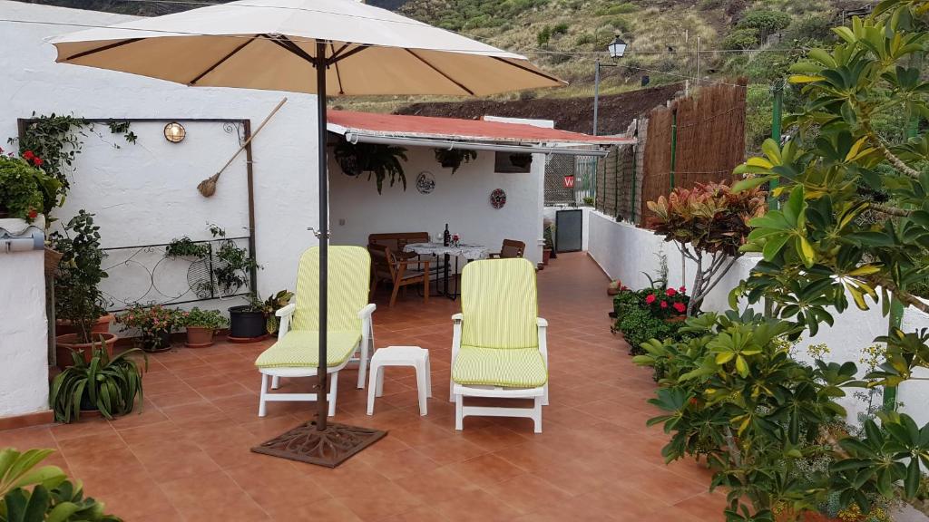 Patio alebo iná vonkajšia časť ubytovania Vivelorural Ático y terraza en El Risco de Agaete