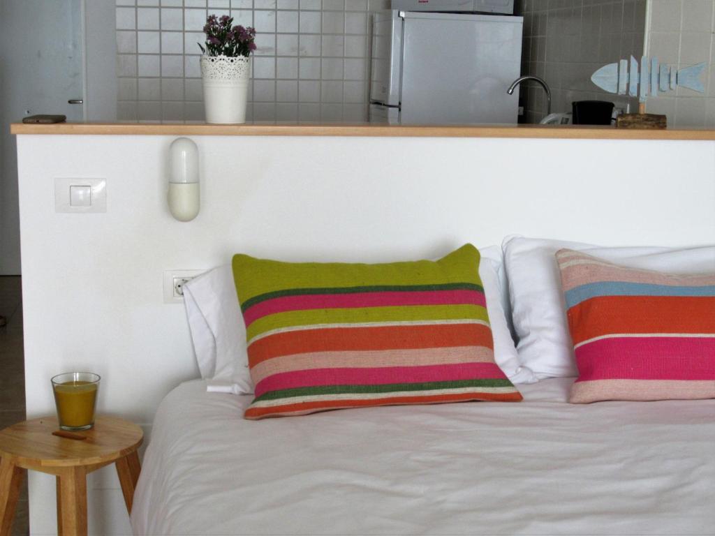 Posteľ alebo postele v izbe v ubytovaní Vivelorural Canteras 208 beach front with wifi