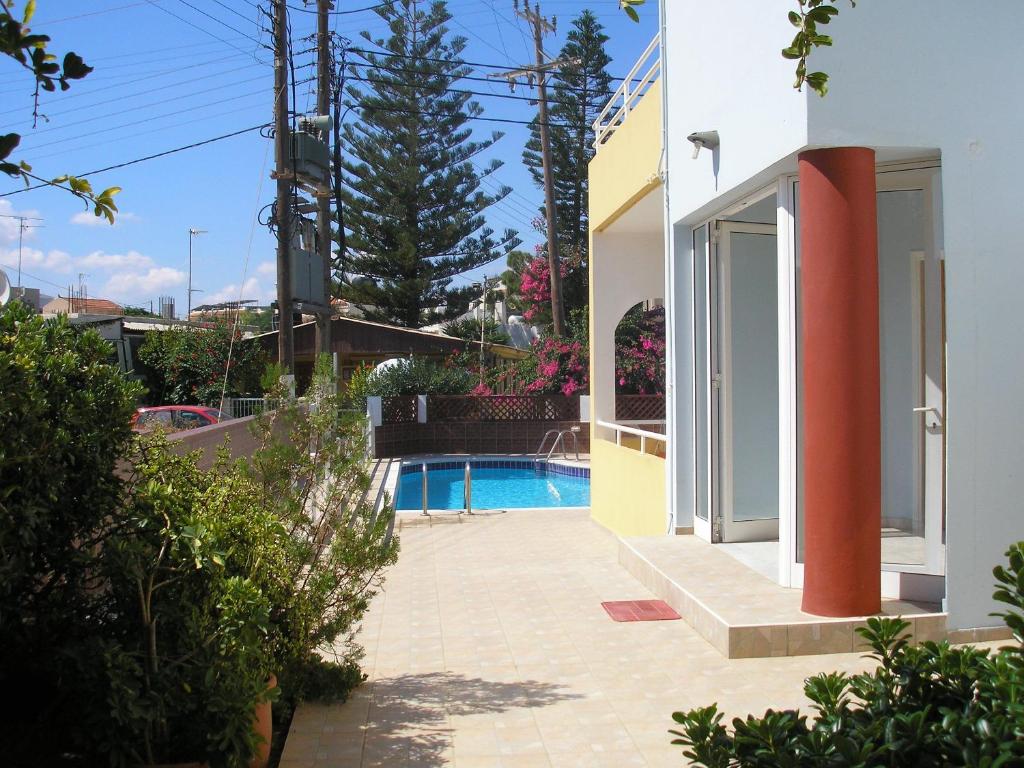 Bazén v ubytování Dimitra Apartments nebo v jeho okolí