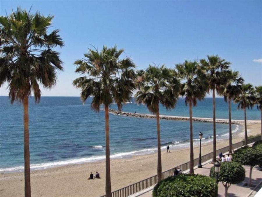 Nuevo y lujoso apartamento en Marbella Centro a pie de playa ...