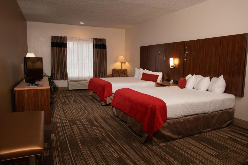 Northfield Inn Suites and Conference Center photo