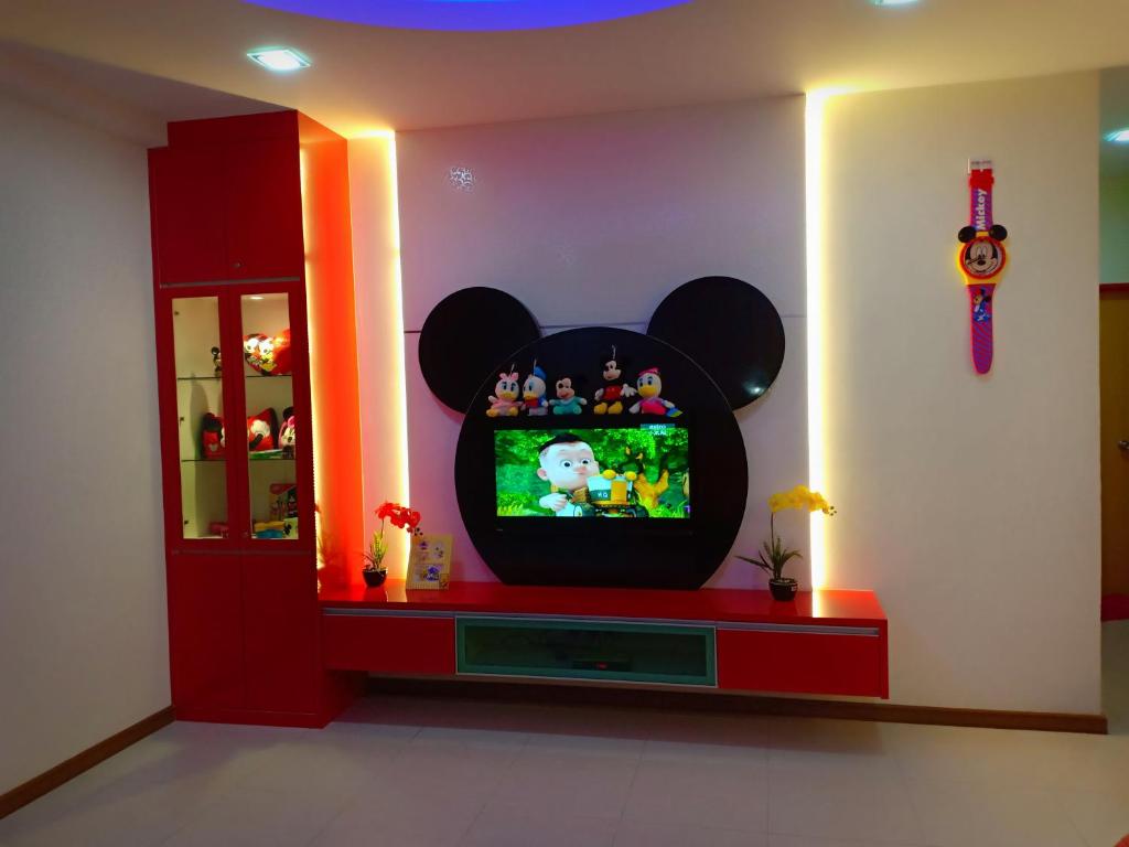 TV a/nebo společenská místnost v ubytování WindMill SunRise PaddyView Homestay