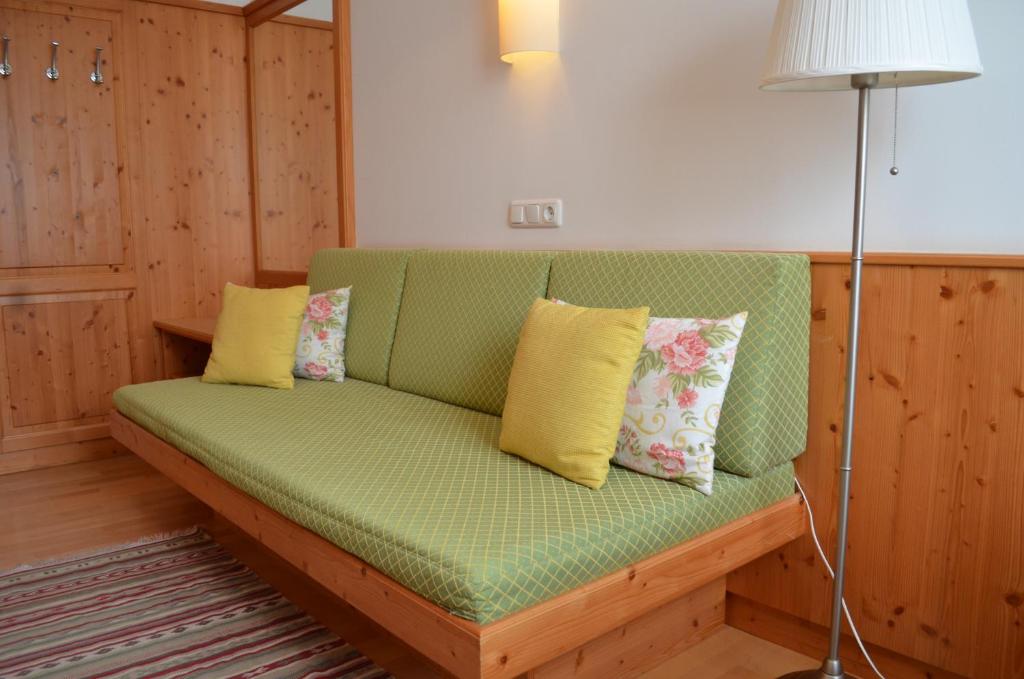Istumisnurk majutusasutuses Hotel Gasthof König
