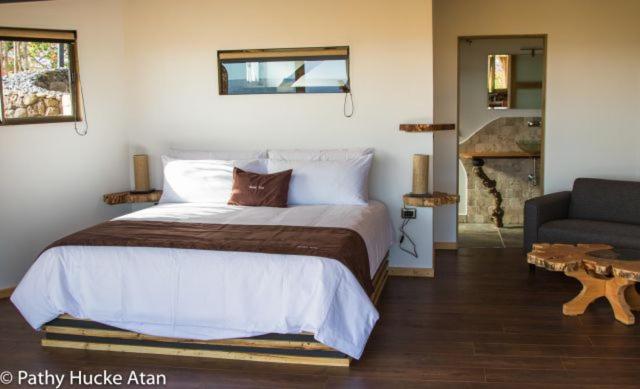 Voodi või voodid majutusasutuse Kona Koa Lodge toas