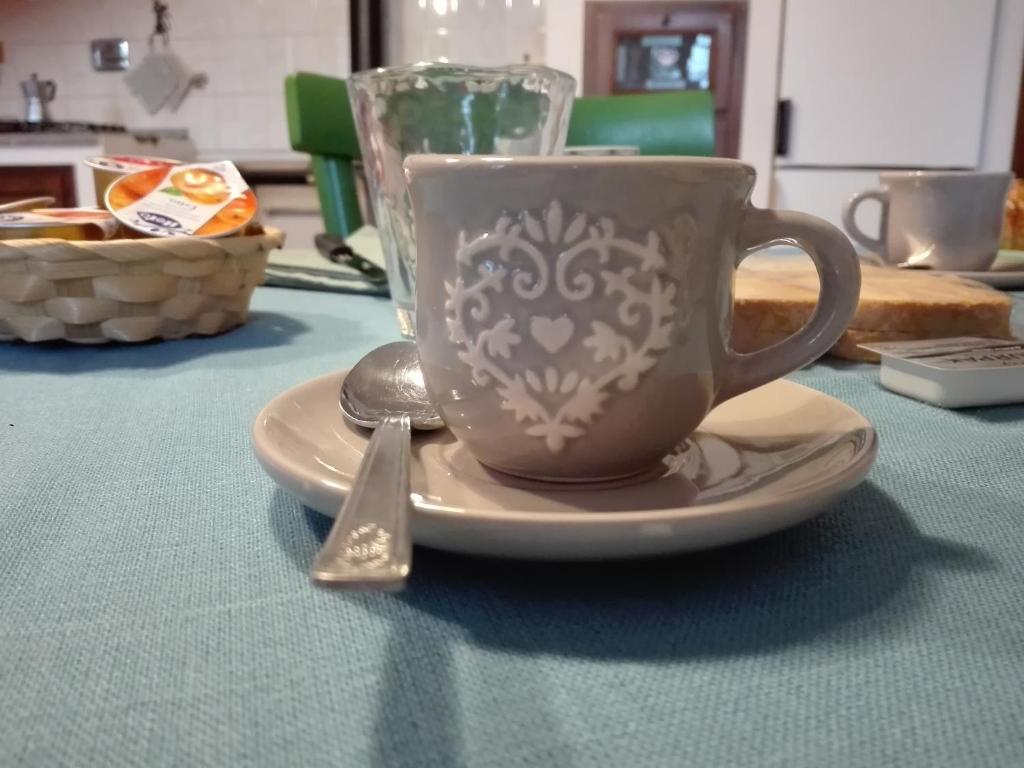 Príslušenstvo na prípravu kávy alebo čaju v ubytovaní B&B La Riundela