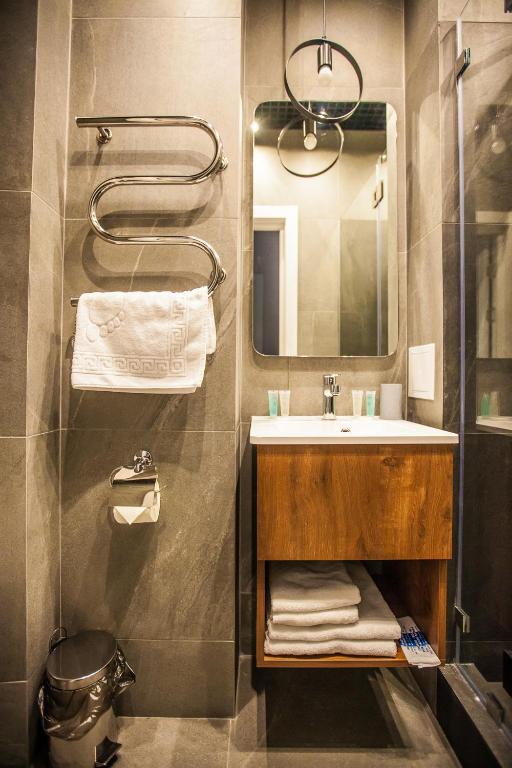 Koupelna v ubytování E4 Hotel