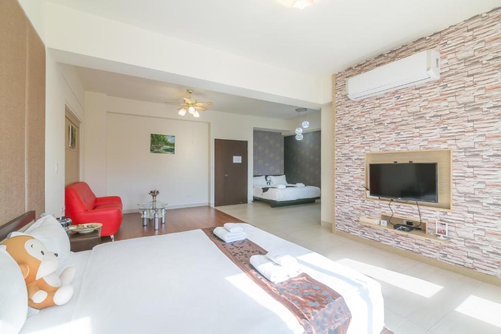 TV a/nebo společenská místnost v ubytování Amalfi Homestay